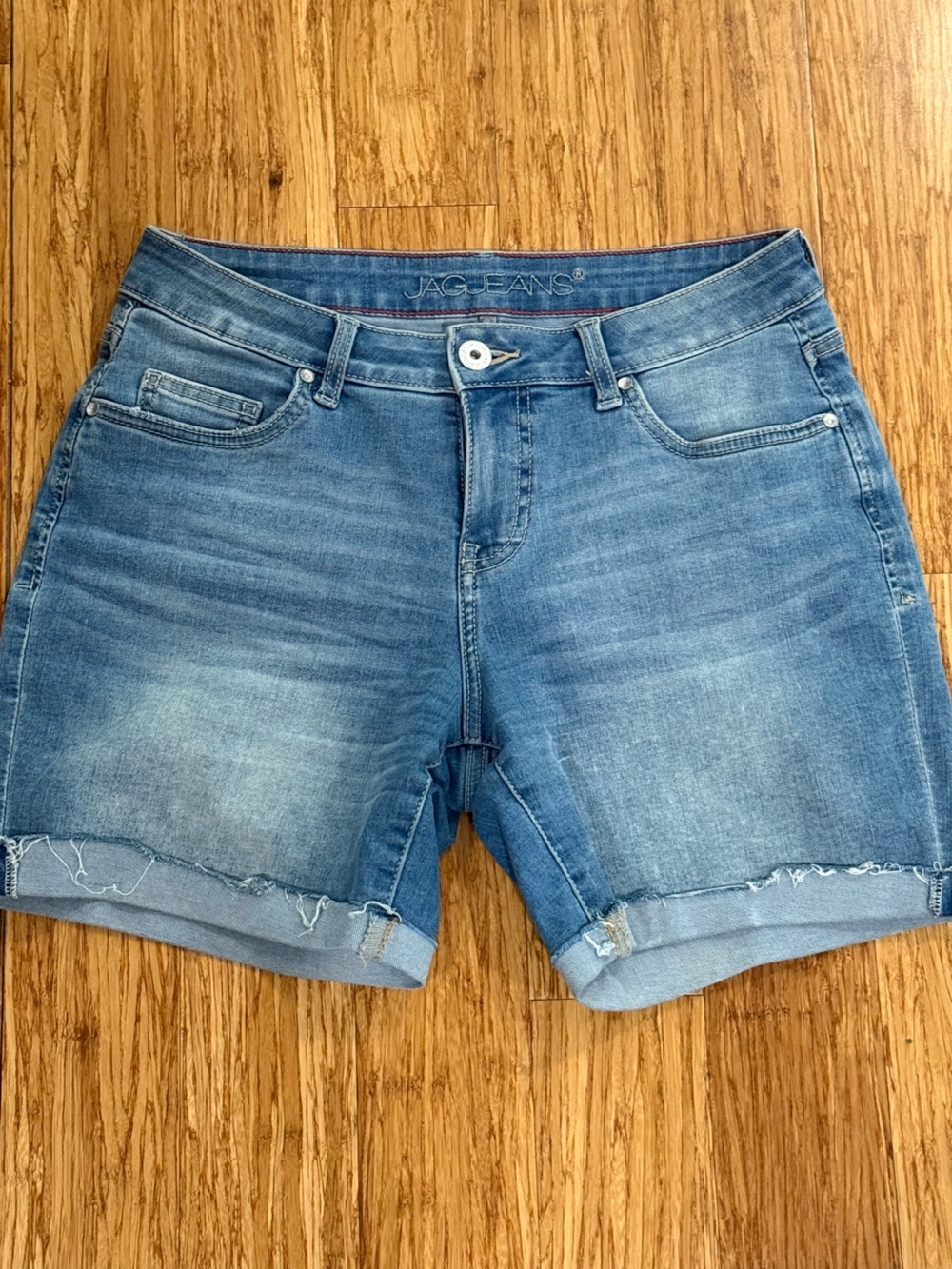 Jag Jeans Light Blue Denim Rolled Hem Women’s Shorts